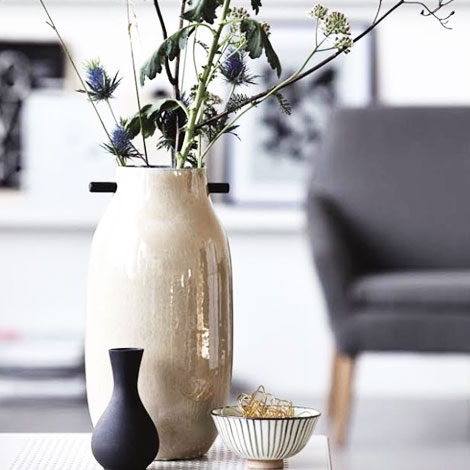 metal-&-wood-vases